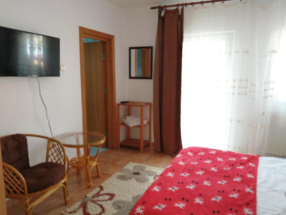 Hotel Casa Zura Buşteni Esterno foto