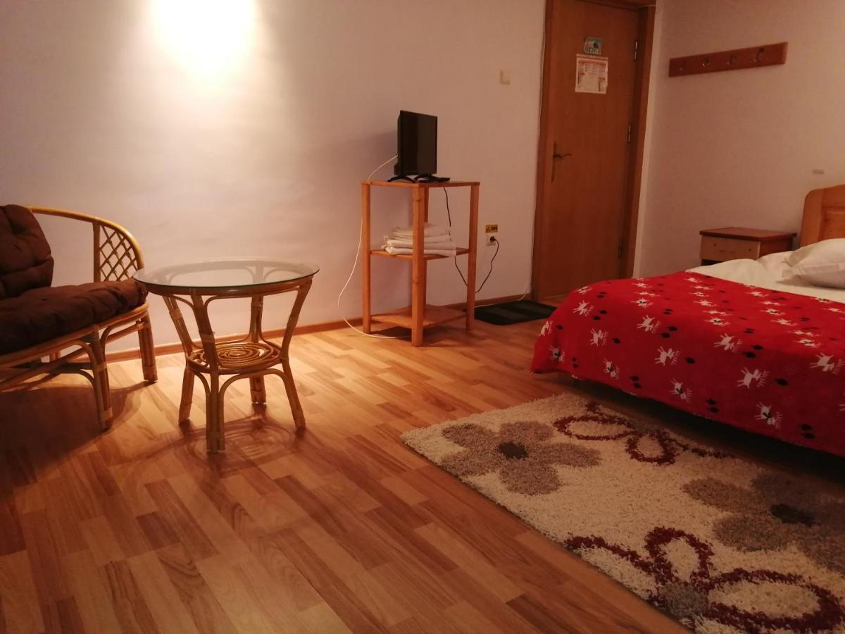 Hotel Casa Zura Buşteni Esterno foto
