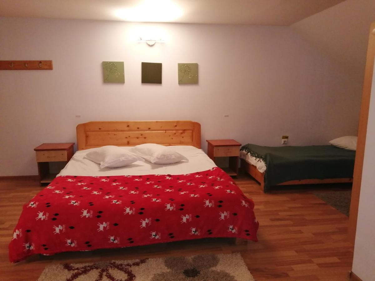 Hotel Casa Zura Buşteni Esterno foto