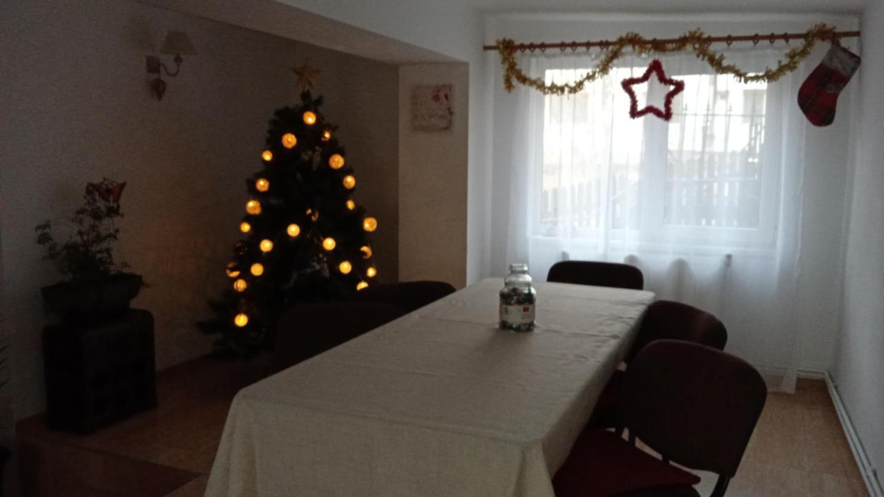 Hotel Casa Zura Buşteni Esterno foto