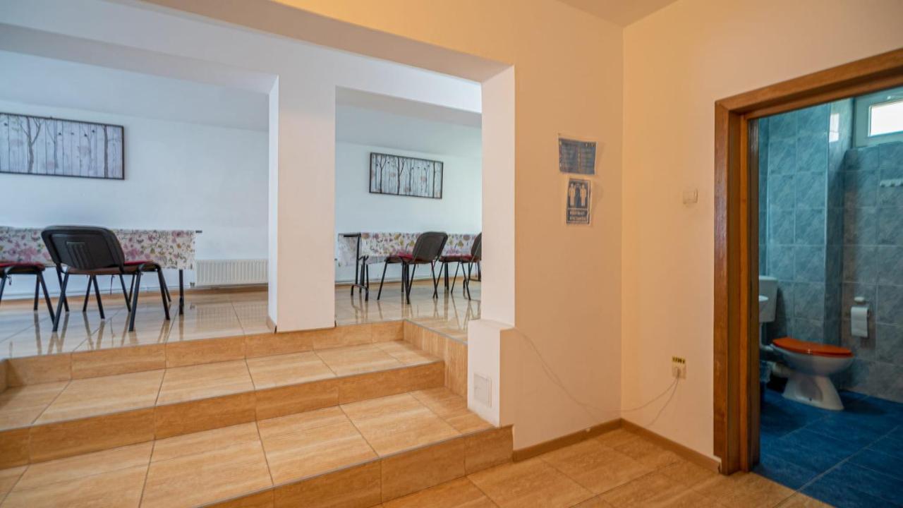 Hotel Casa Zura Buşteni Esterno foto