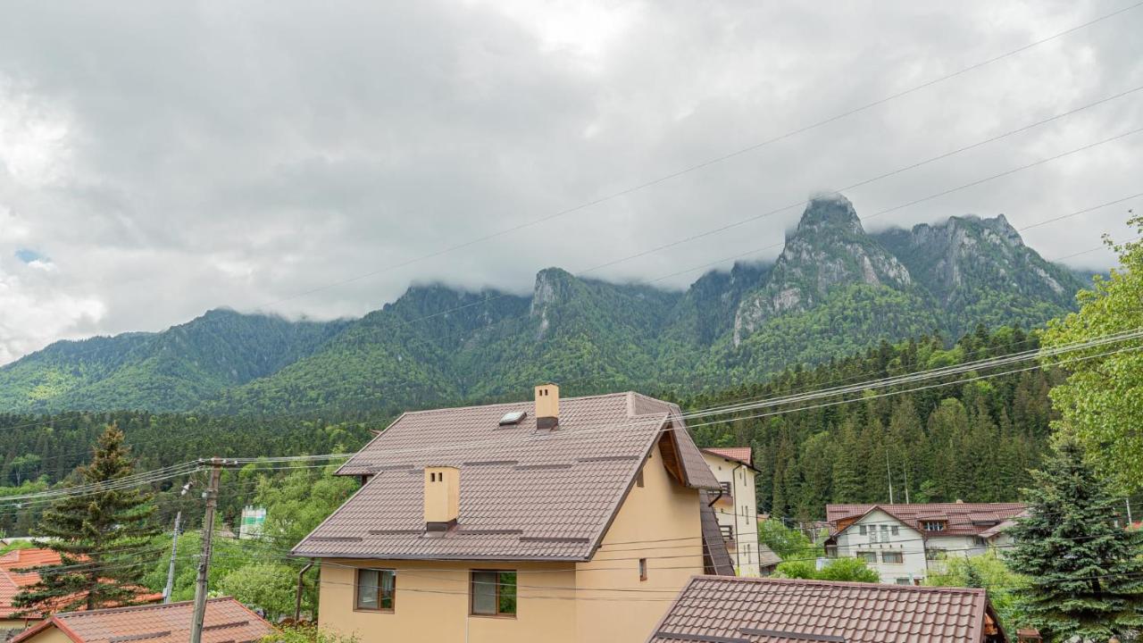 Hotel Casa Zura Buşteni Esterno foto