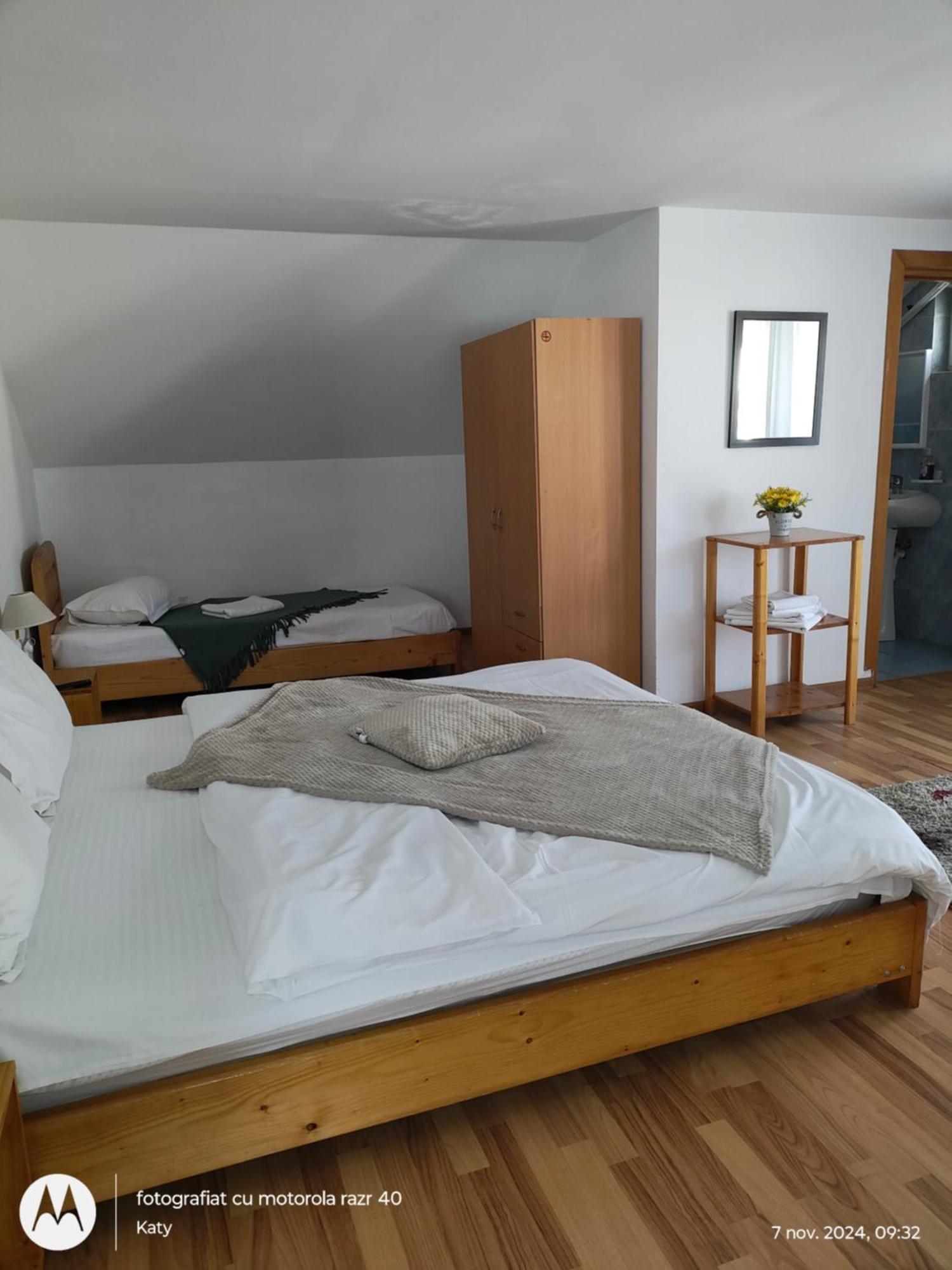 Hotel Casa Zura Buşteni Esterno foto